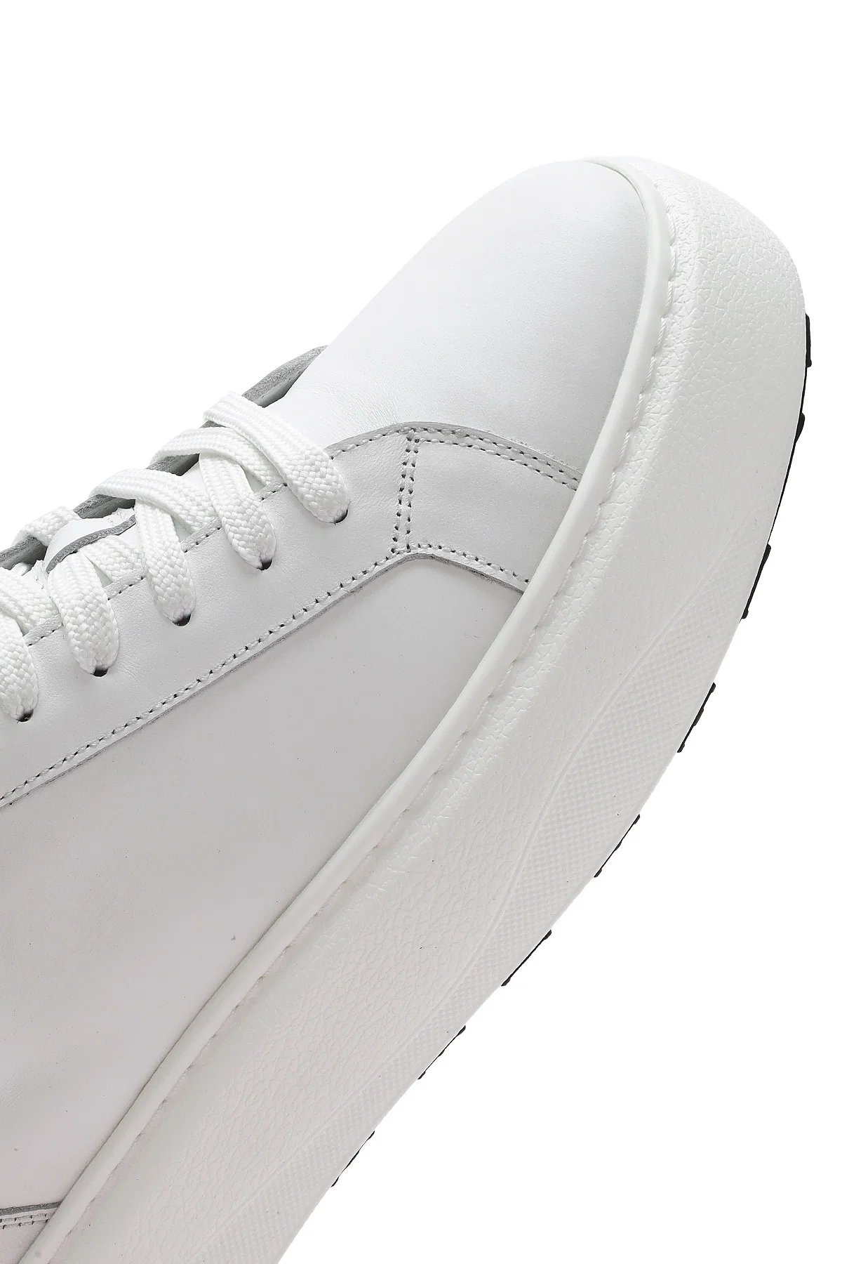 Erkek Beyaz Bağcıklı Kalın Tabanlı Deri Sneaker - Image 9