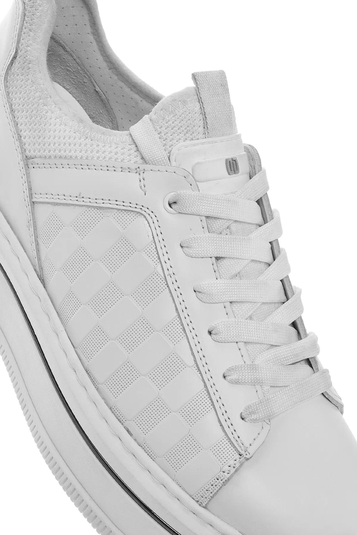 Erkek Beyaz Bağcıklı Kalın Tabanlı Deri Sneaker - Image 9