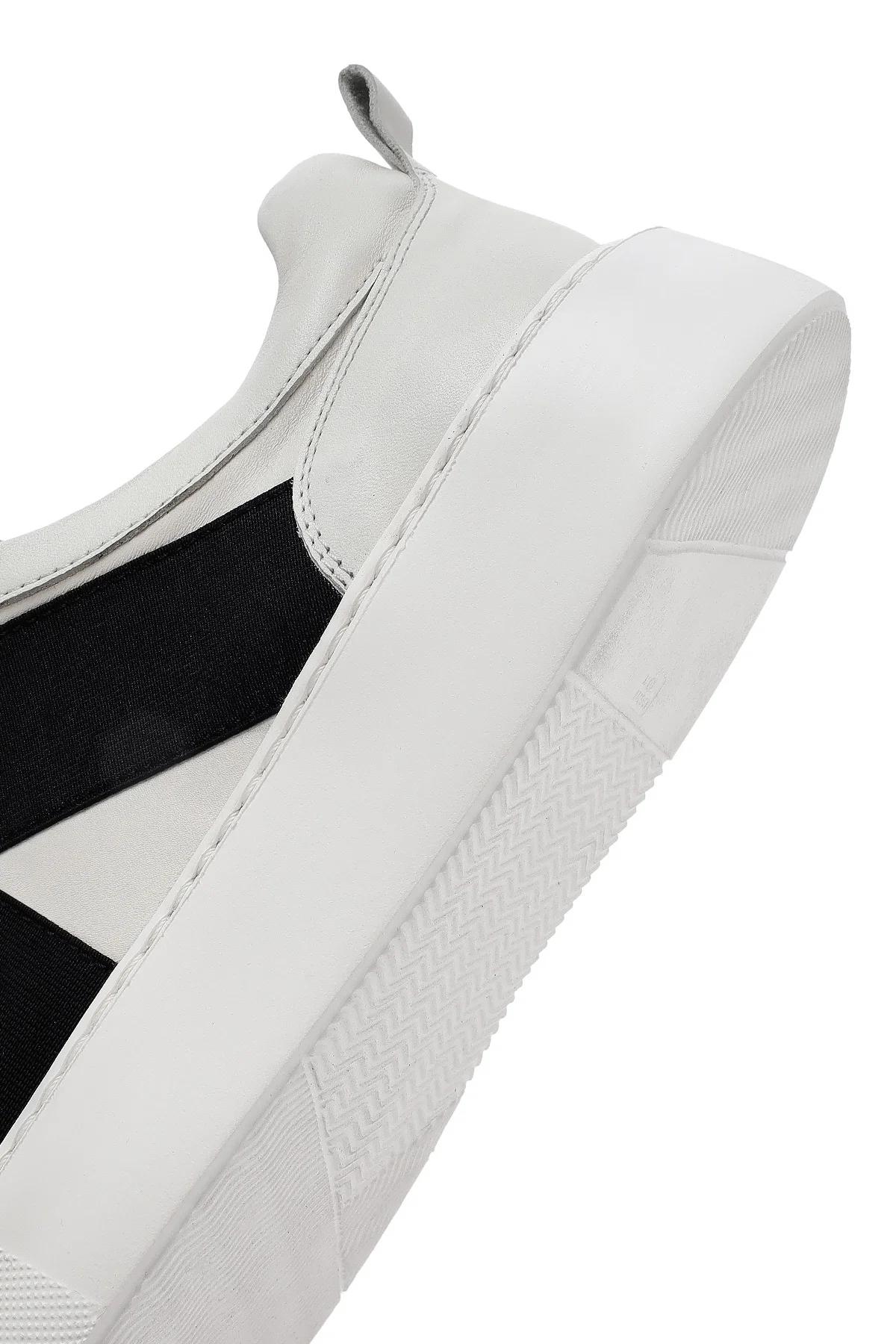 Erkek Beyaz Bağcıklı Kalın Tabanlı Deri Sneaker - Image 8