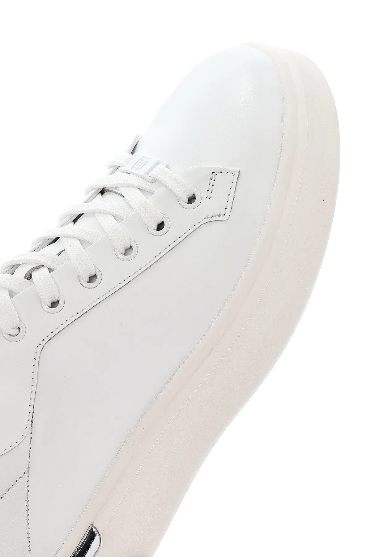 Erkek Beyaz Bağcıklı Kalın Tabanlı Deri Sneaker - Image 10