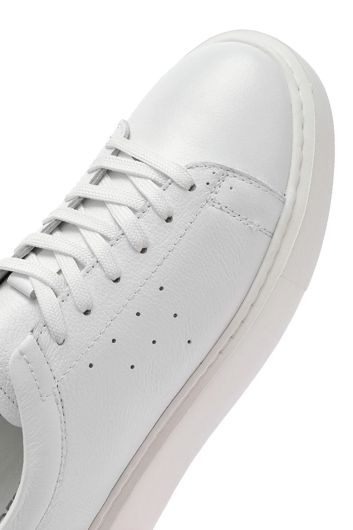 Erkek Beyaz Bağcıklı Kalın Tabanlı Deri Sneaker - Image 10