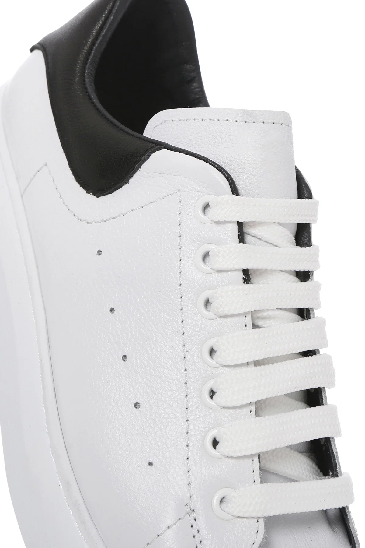 Erkek Beyaz Bağcıklı Kalın Tabanlı Deri Sneaker - Image 10