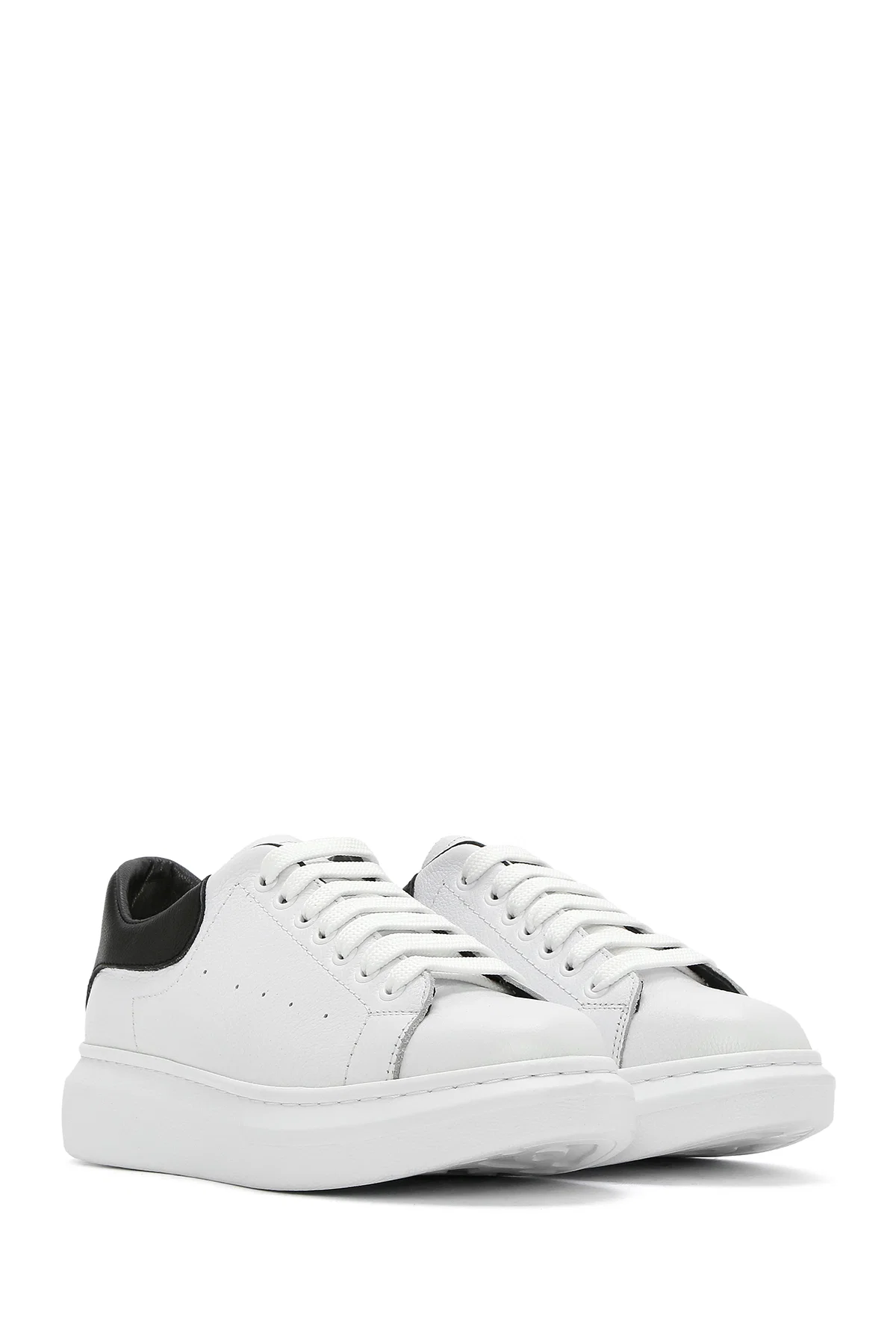 Erkek Beyaz Bağcıklı Kalın Tabanlı Deri Sneaker - Image 3