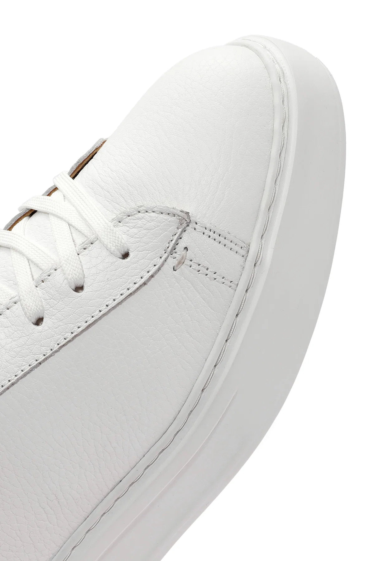 Erkek Beyaz Bağcıklı Kalın Tabanlı Deri Sneaker - Image 9