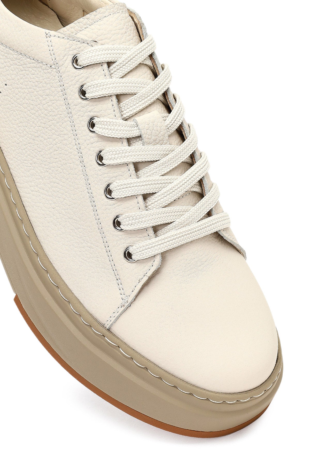 Erkek Beyaz Bağcıklı Kalın Tabanlı Deri Sneaker - Image 9