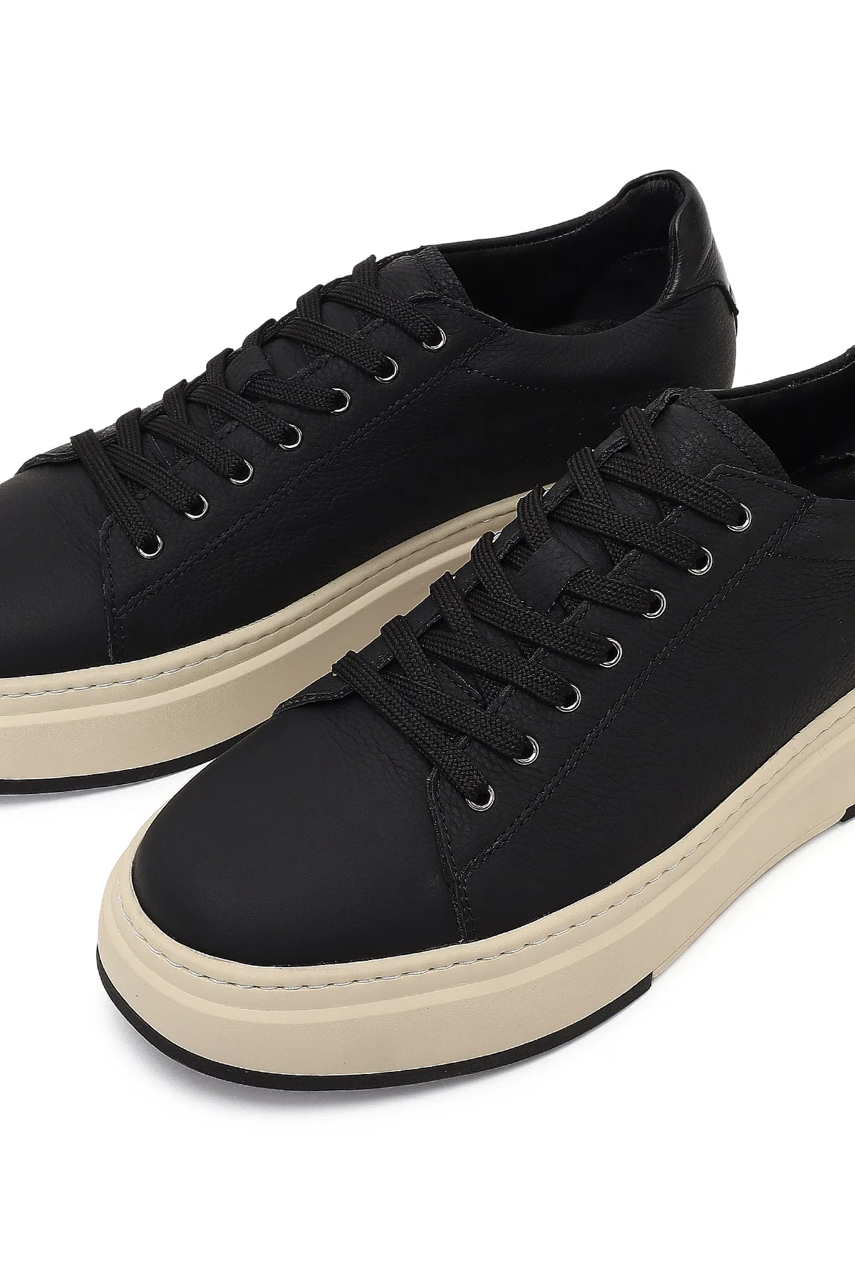Erkek Siyah Bağcıklı Kalın Tabanlı Deri Sneaker - Image 10
