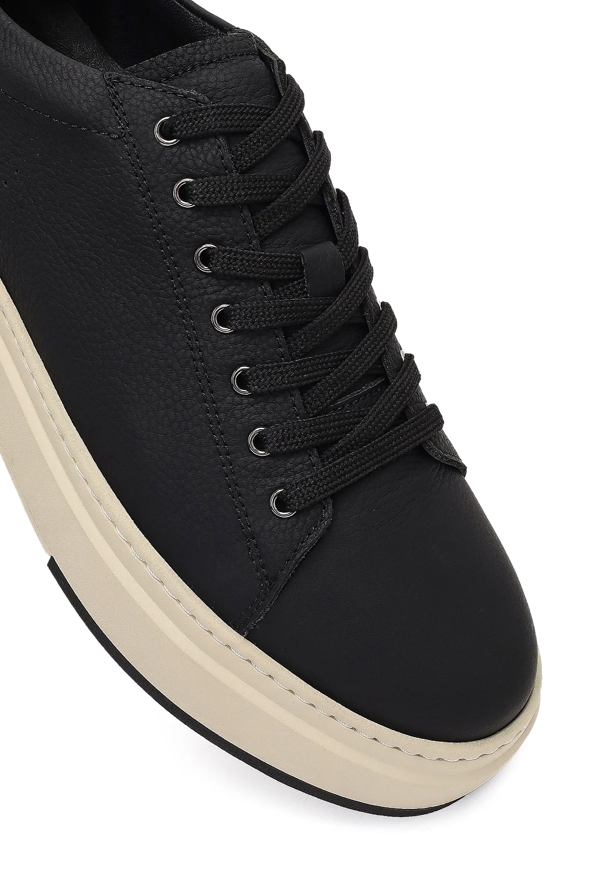 Erkek Siyah Bağcıklı Kalın Tabanlı Deri Sneaker - Image 9