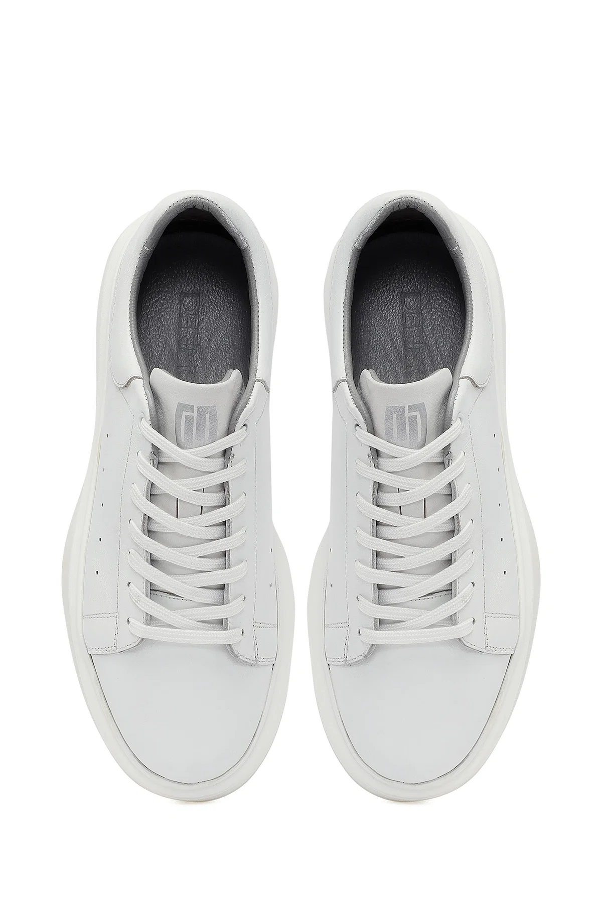 Erkek Beyaz Bağcıklı Kalın Tabanlı Deri Sneaker - Image 7