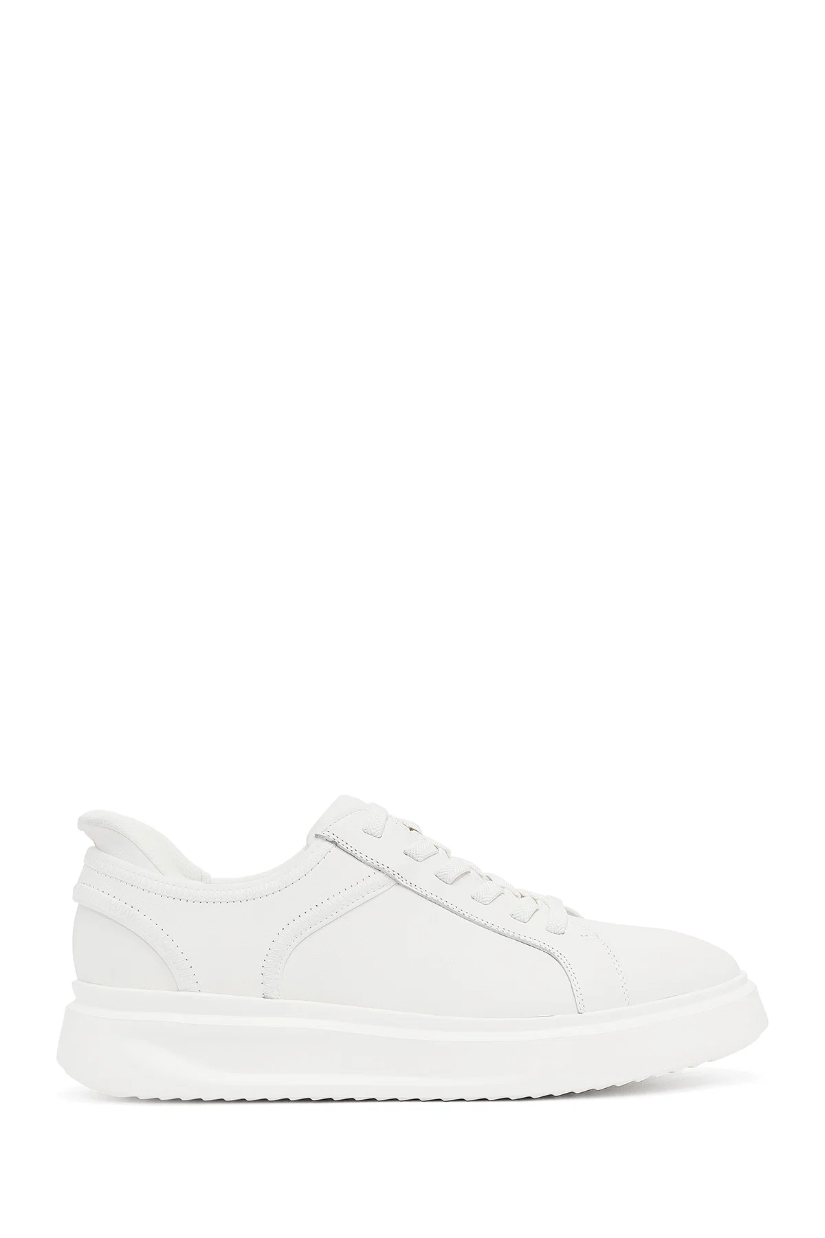 Erkek Beyaz Bağcıklı Kalın Tabanlı Deri Sneaker