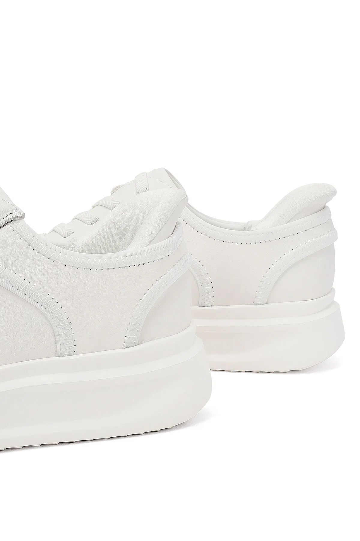 Erkek Beyaz Bağcıklı Kalın Tabanlı Deri Sneaker - Image 8