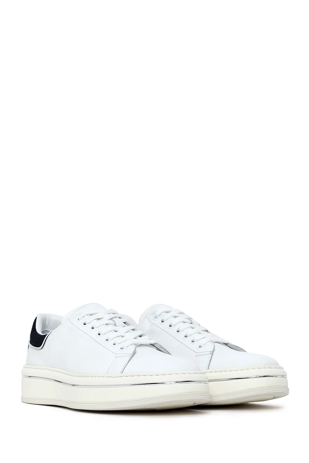 Erkek Beyaz Bağcıklı Kalın Tabanlı Deri Sneaker - Image 2