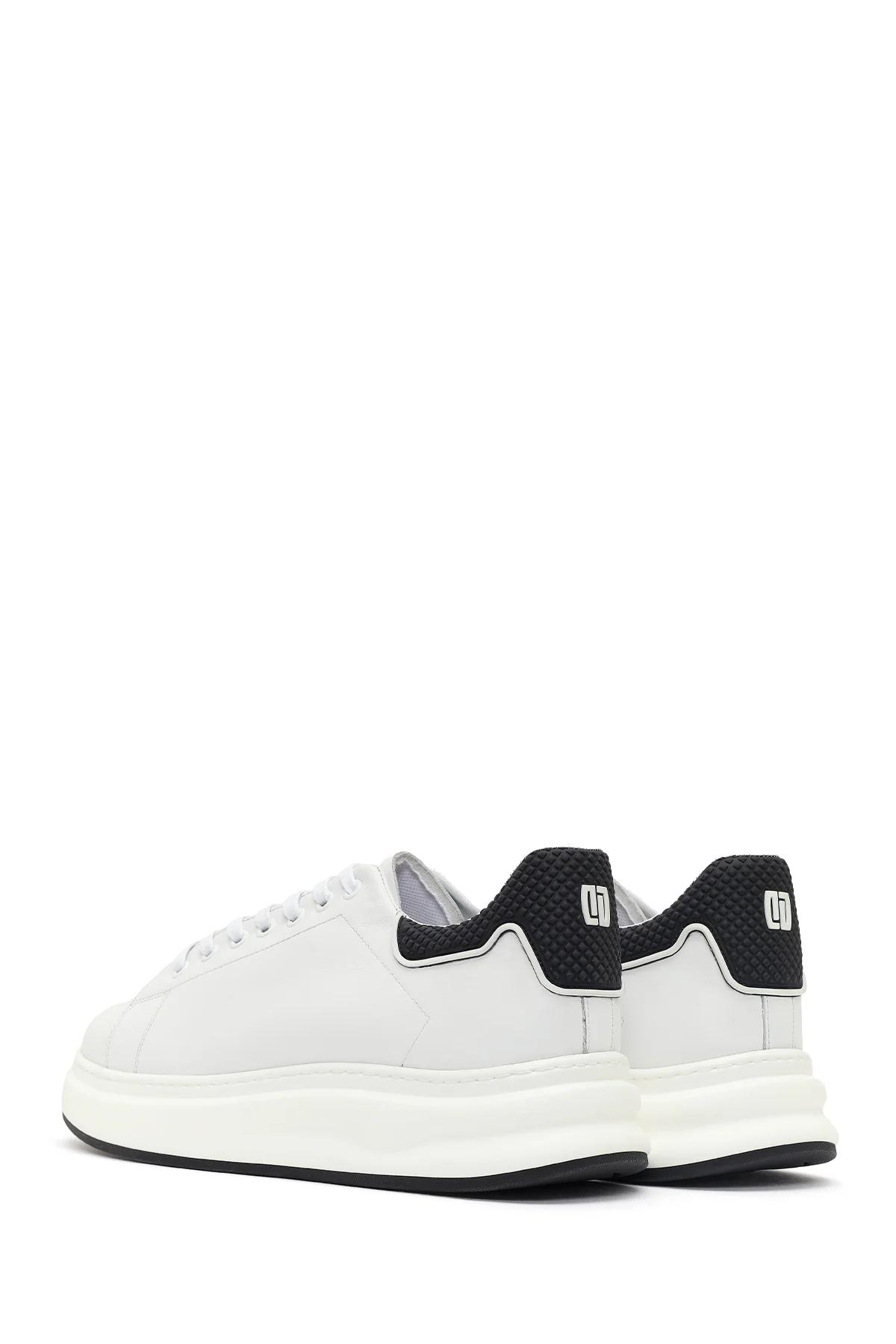 Erkek Beyaz Bağcıklı Kalın Tabanlı Deri Sneaker - Image 6