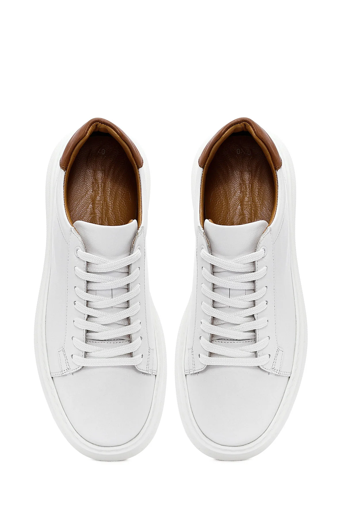 Erkek Beyaz Bağcıklı Kalın Tabanlı Deri Sneaker - Image 4