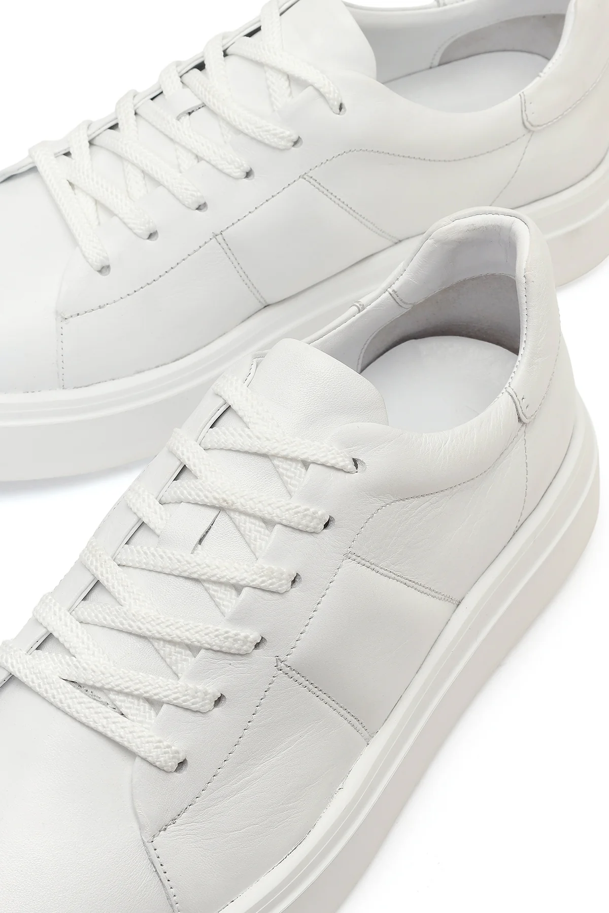 Erkek Beyaz Bağcıklı Kalın Tabanlı Deri Sneaker - Image 10