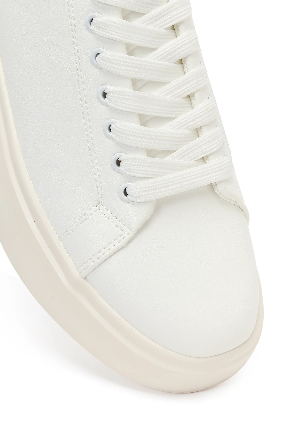 Erkek Beyaz Bağcıklı Kalın Tabanlı Sneaker - Image 9