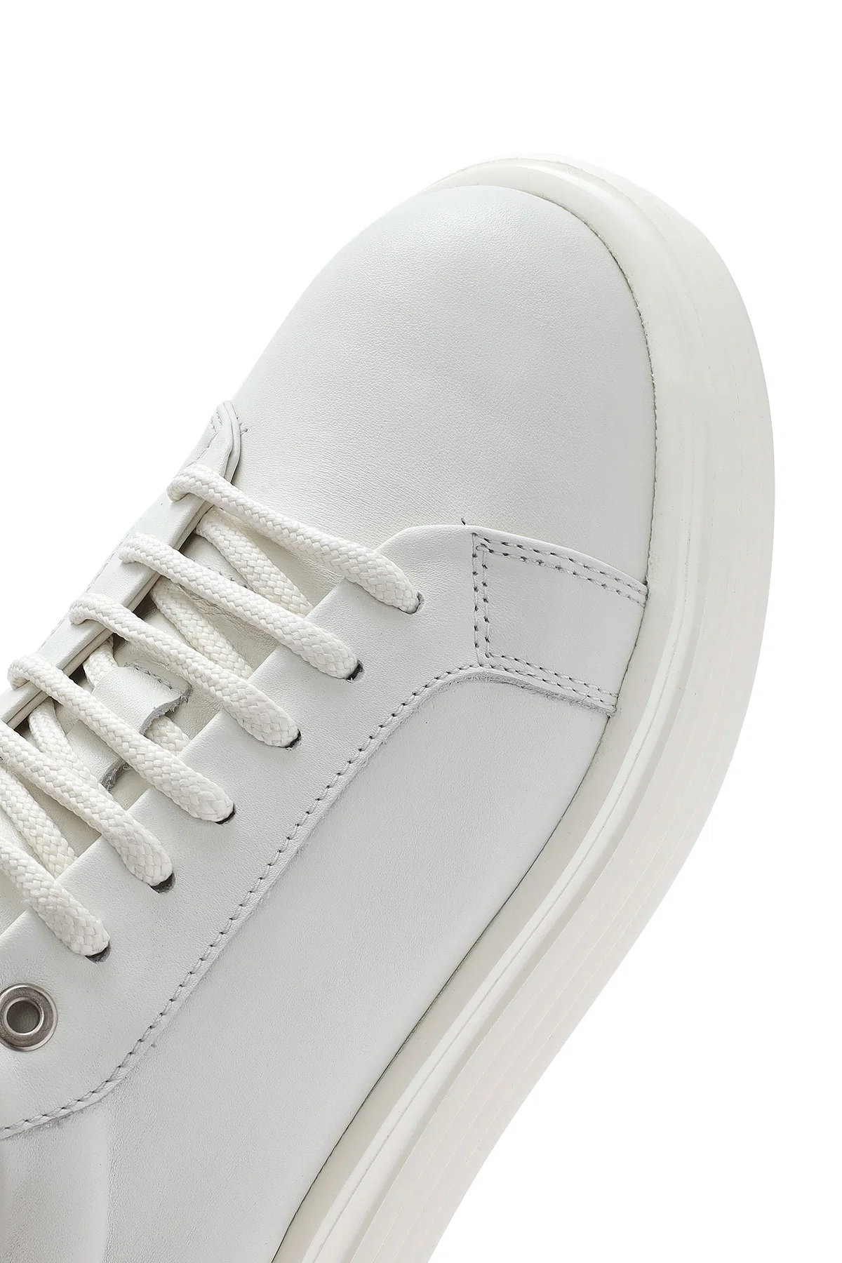Erkek Beyaz Kalın Tabanlı Bağcıklı Deri Sneaker - Image 9