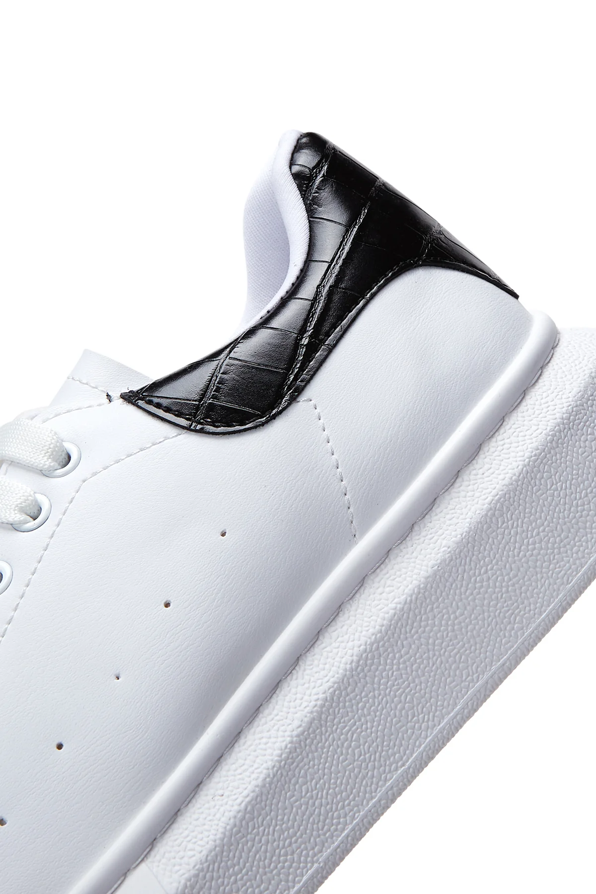 Erkek Beyaz Kalın Tabanlı Sneaker - Image 8