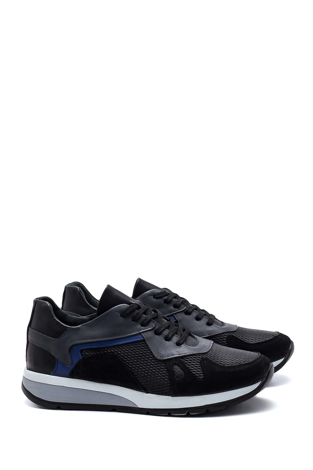 Erkek Delikli Sneaker - Image 3