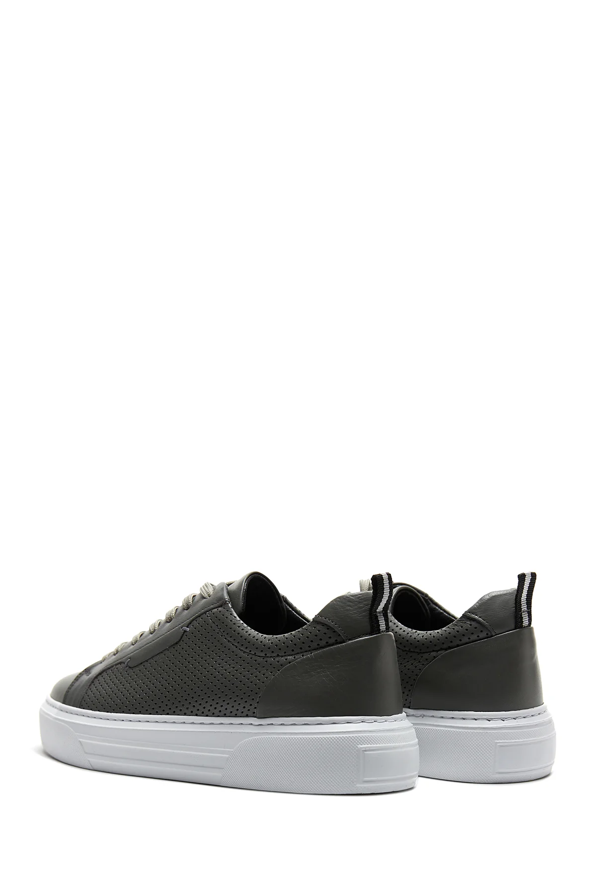 Erkek Deri Delikli Sneaker - Image 4