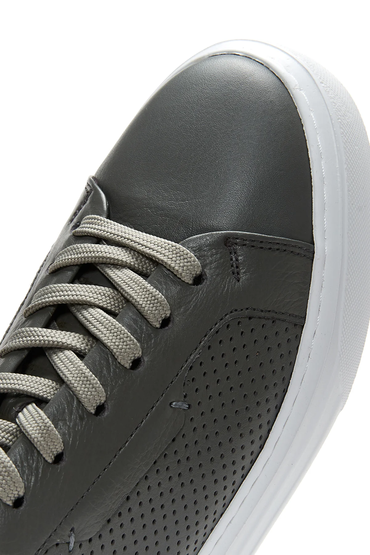 Erkek Deri Delikli Sneaker - Image 6
