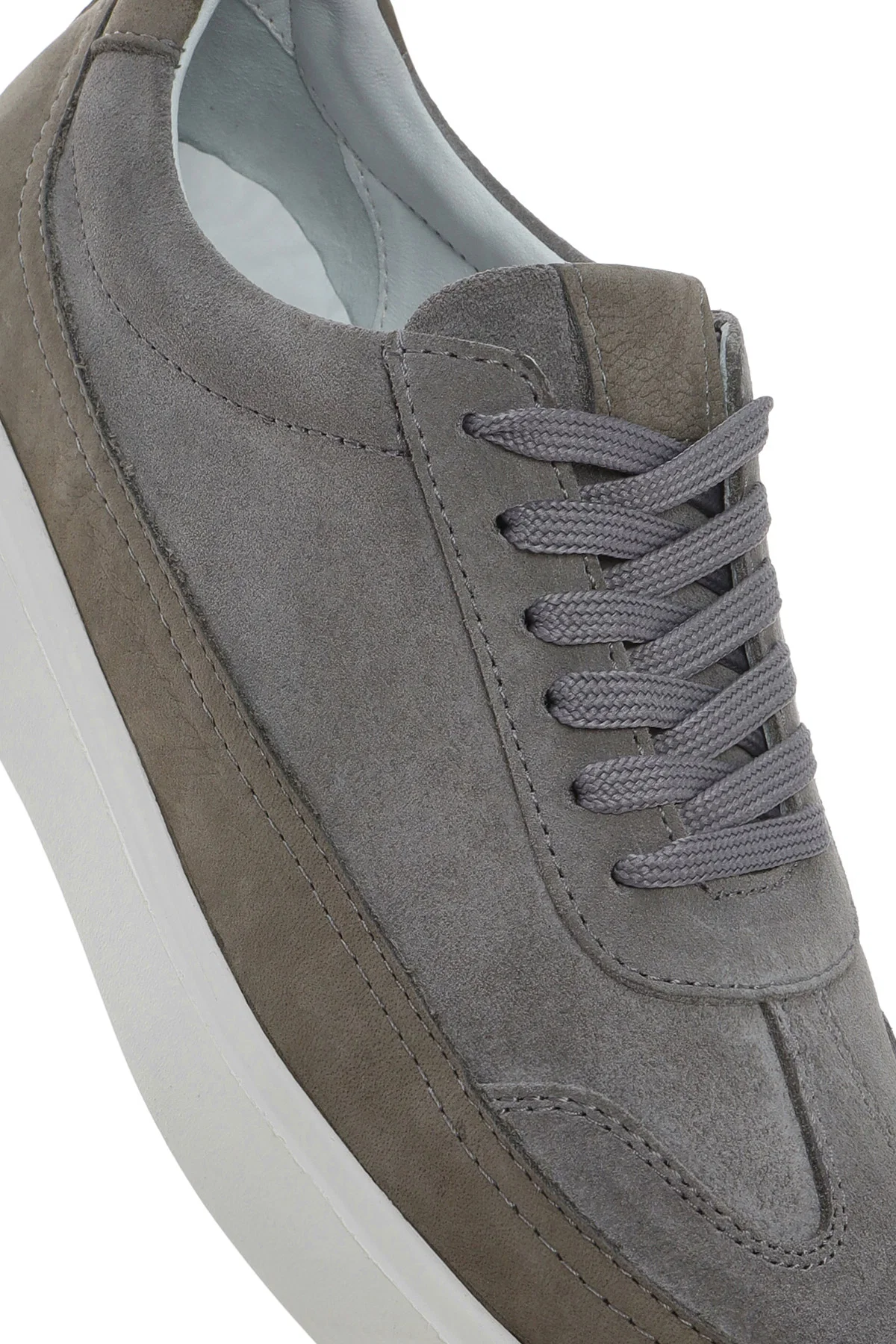 Erkek Gri Bağcıklı Kalın Tabanlı Deri Sneaker - Image 8