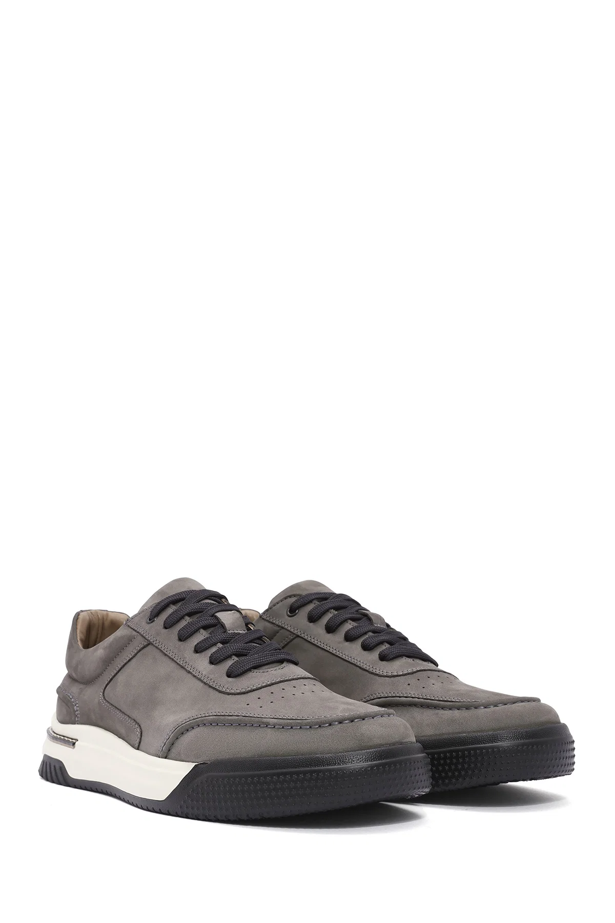 Erkek Gri Bağcıklı Kalın Tabanlı Nubuk Deri Sneaker - Image 3
