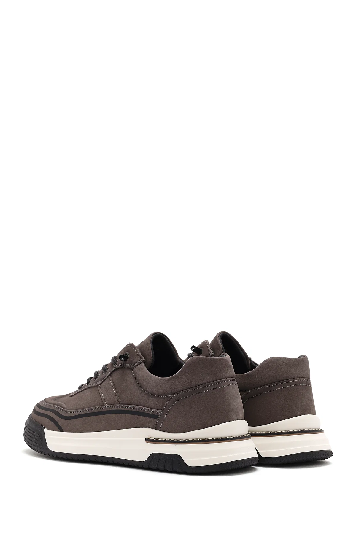 Erkek Gri Bağcıklı Kalın Tabanlı Nubuk Deri Sneaker - Image 5