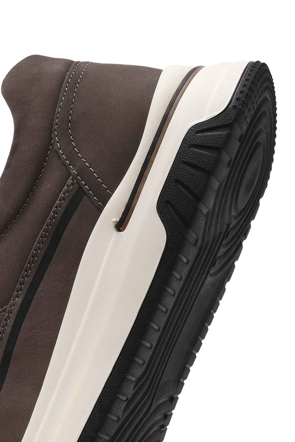 Erkek Gri Bağcıklı Kalın Tabanlı Nubuk Deri Sneaker - Image 8