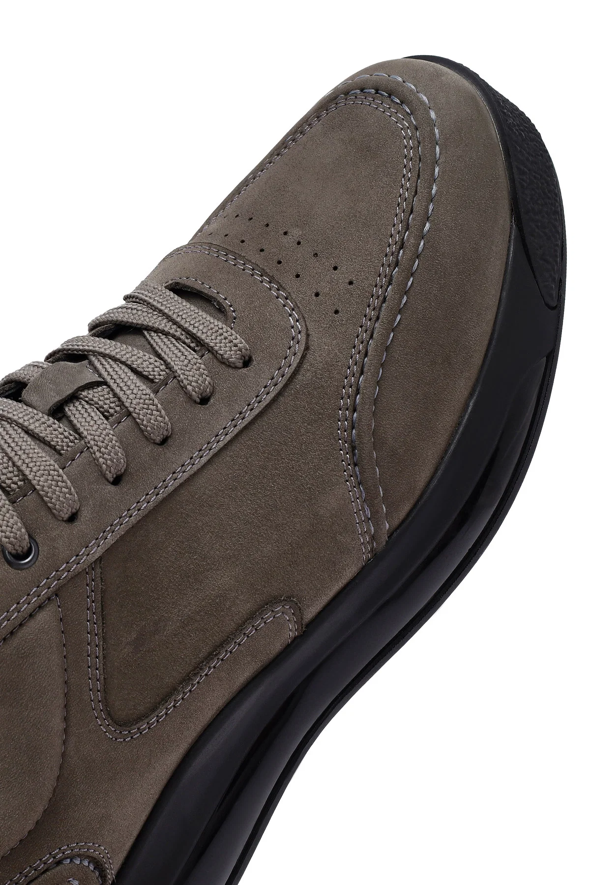 Erkek Gri Bağcıklı Kalın Tabanlı Nubuk Deri Sneaker - Image 10