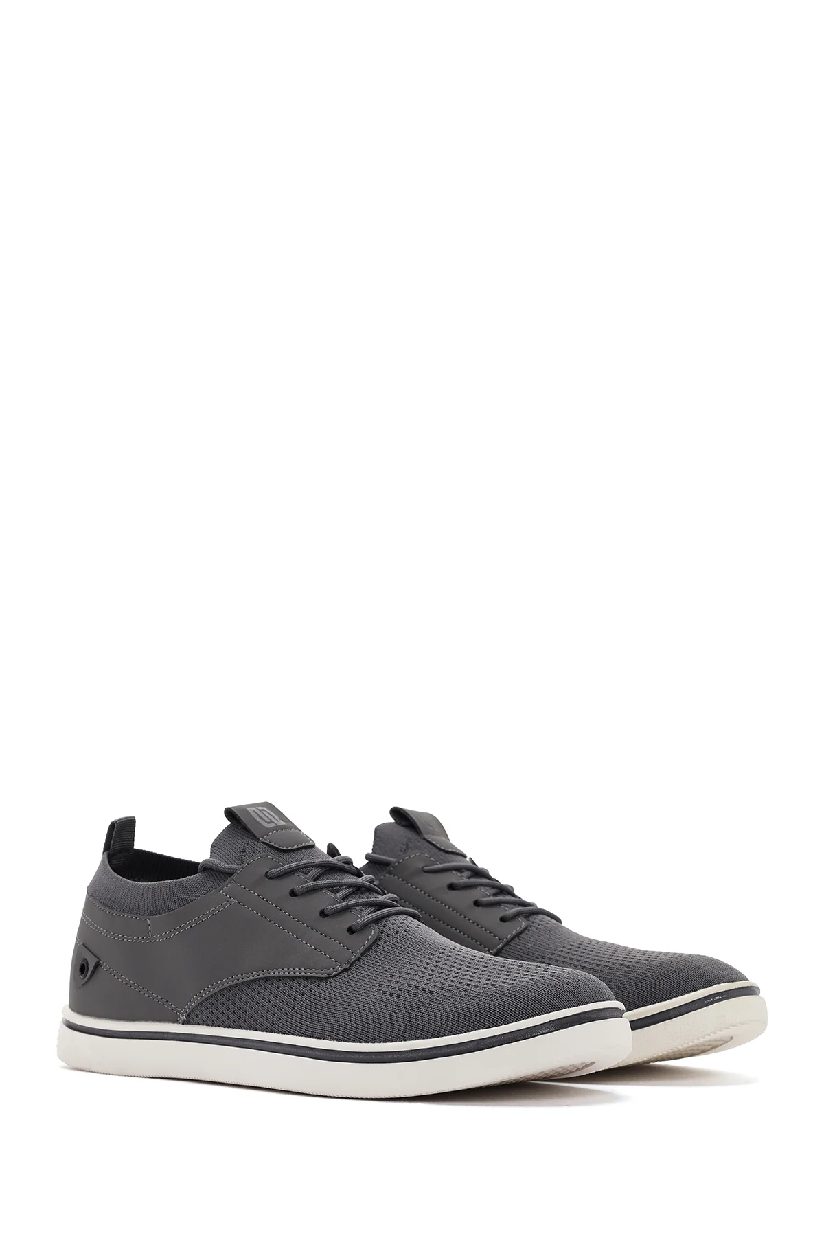 Erkek Gri Bağcıklı Kumaş Sneaker - Image 3