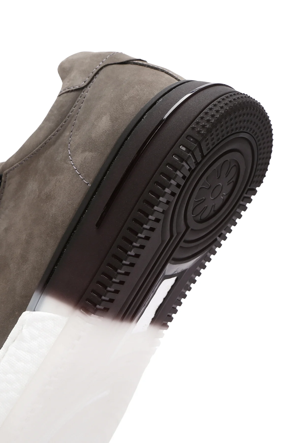 Erkek Gri Bağcıklı Nubuk Deri Sneaker - Image 8