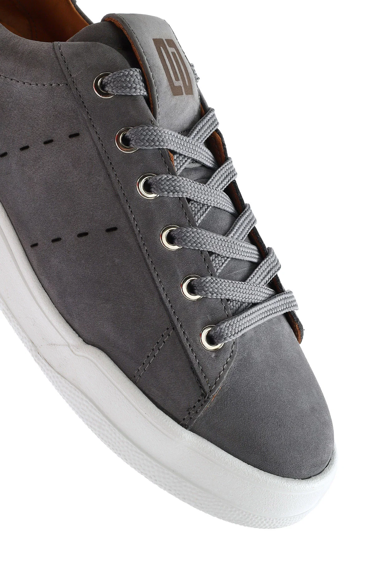 Erkek Gri Bağcıklı Süet Deri Sneaker - Image 9