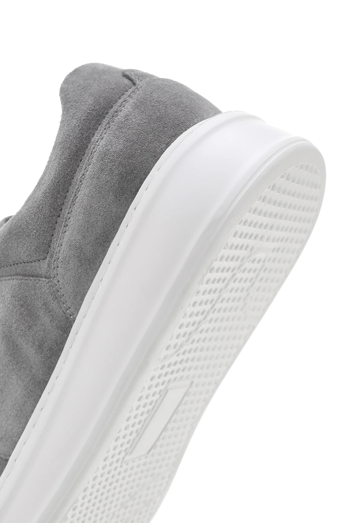 Erkek Gri Kalın Tabanlı Bağcıklı Süet Deri Sneaker - Image 8