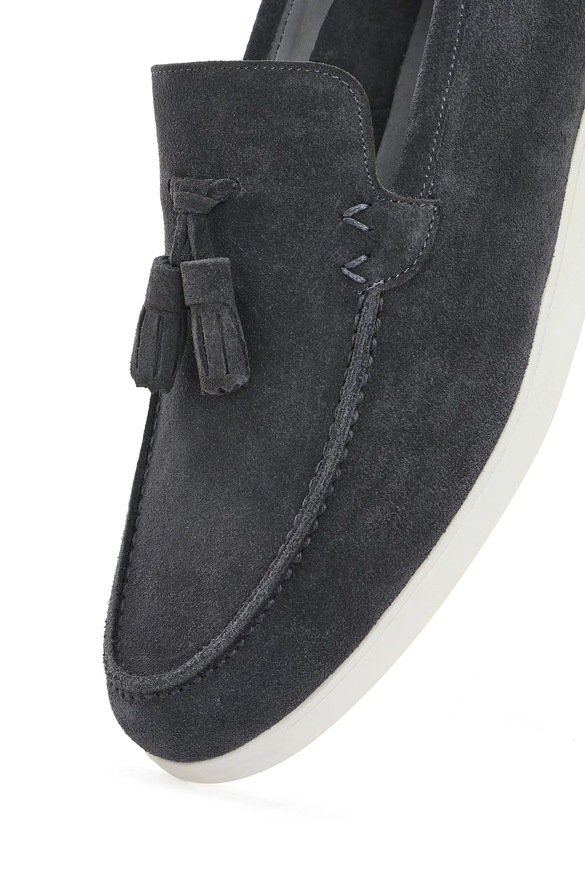 Erkek Gri Püsküllü Süet Deri Casual Loafer - Image 9