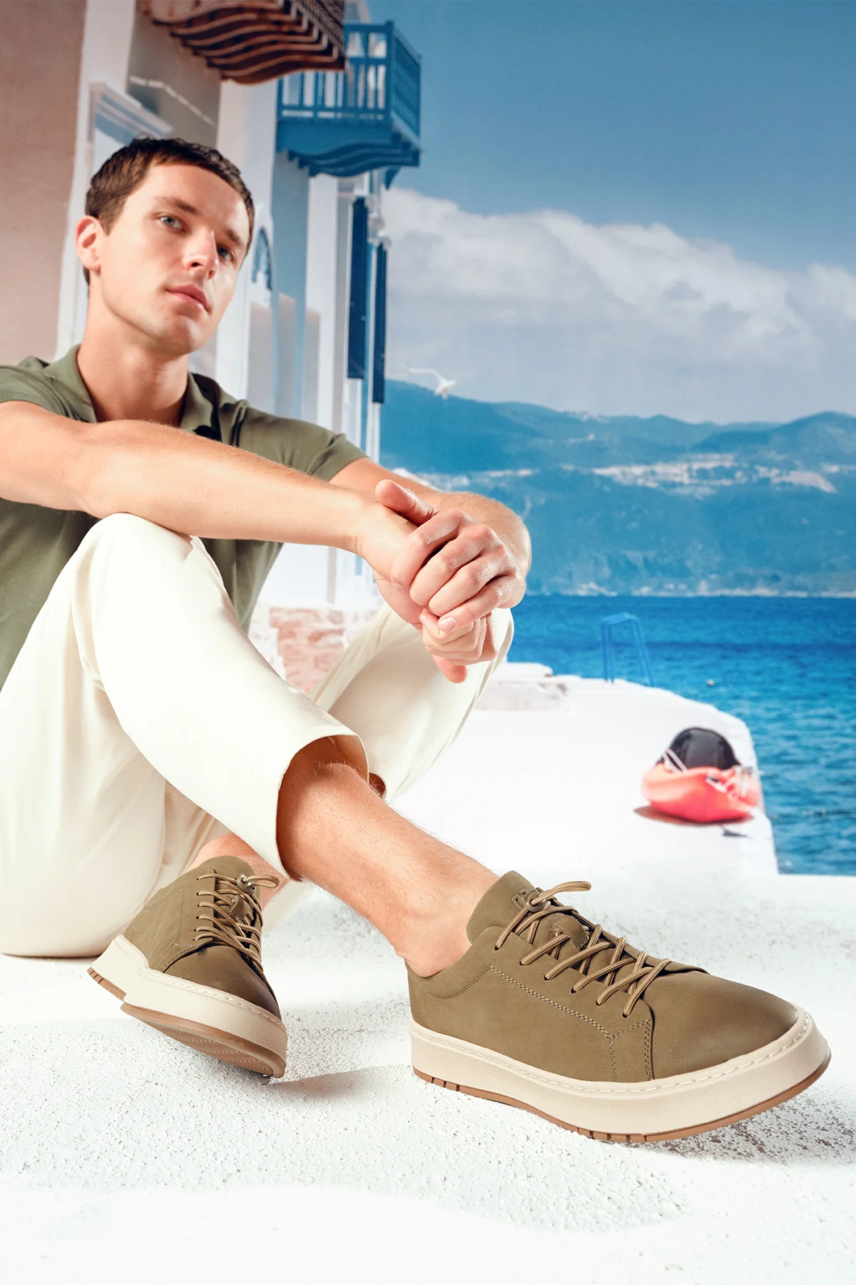 Erkek Haki Bağcıklı Nubuk Deri Sneaker - Image 2