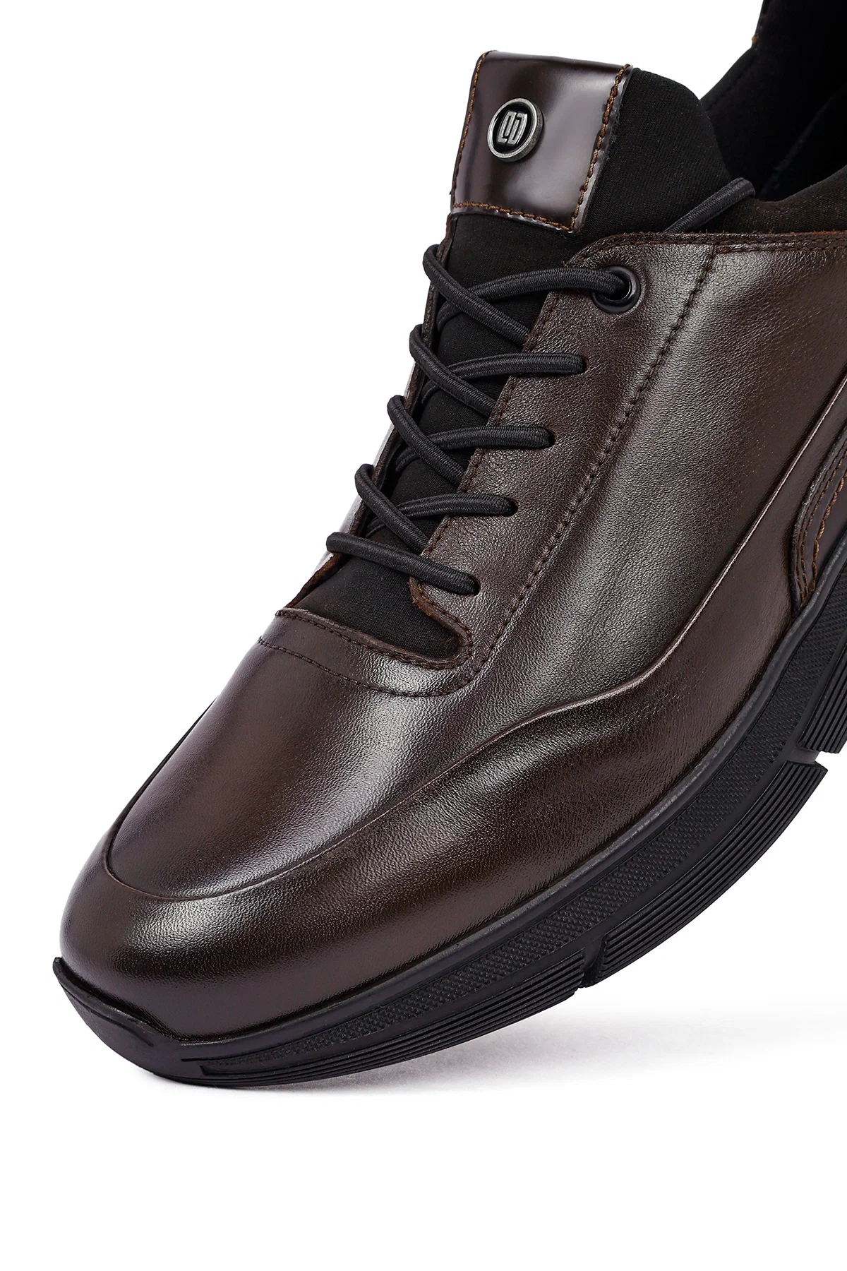 Erkek Kahverengi Bağcıklı Deri Casual Sneaker - Image 8