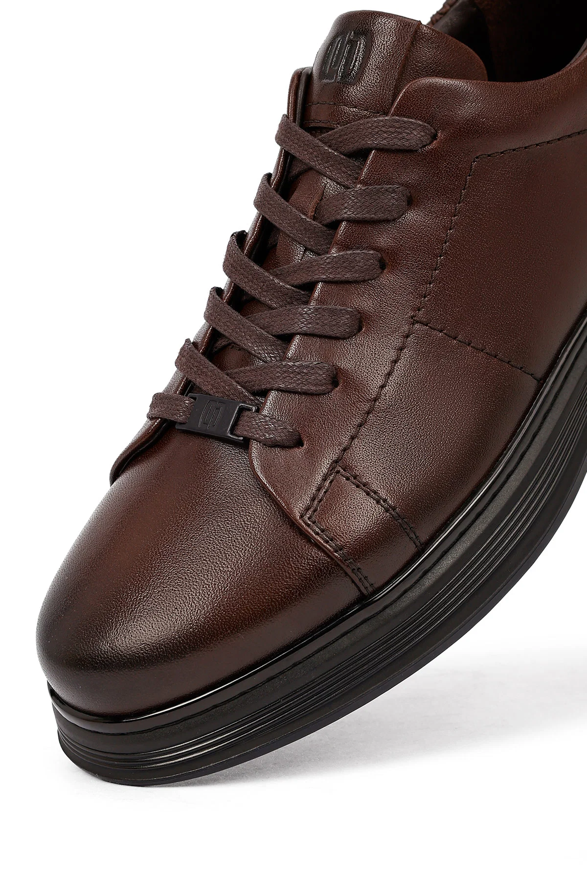 Erkek Kahverengi Bağcıklı Deri Casual Sneaker - Image 8