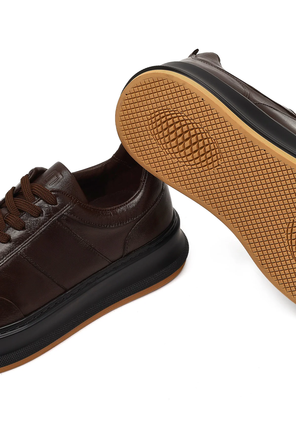Erkek Kahverengi Bağcıklı Kalın Tabanlı Deri Sneaker - Image 10