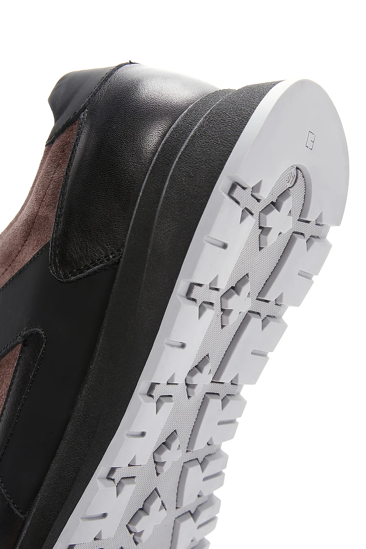 Erkek Kahverengi Deri Süet Detaylı Kalın Tabanlı Sneaker - Image 8