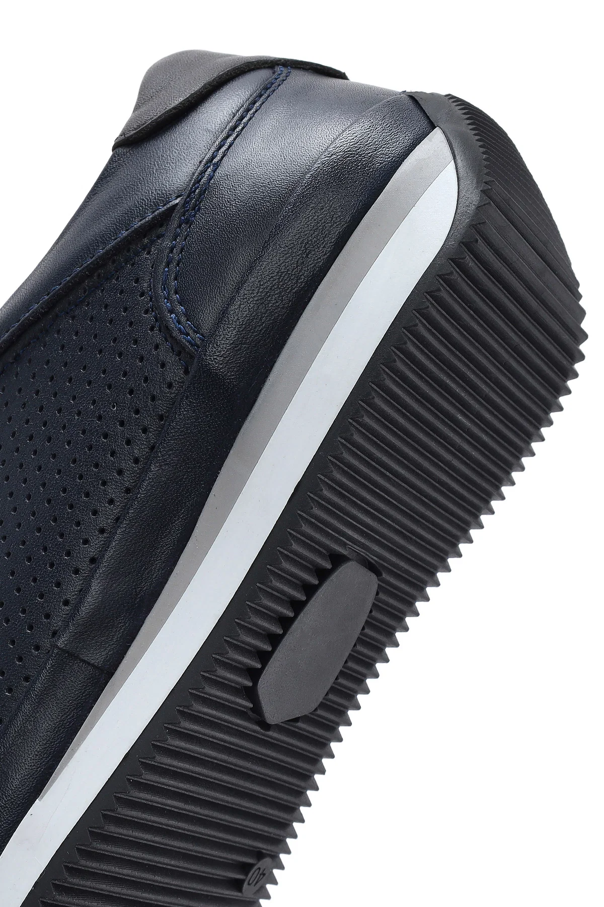 Erkek Lacivert Bağcıklı Deri Casual Sneaker - Image 8