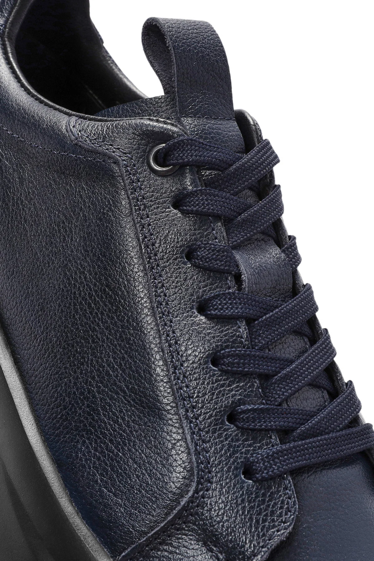 Erkek Lacivert Bağcıklı Deri Sneaker - Image 9