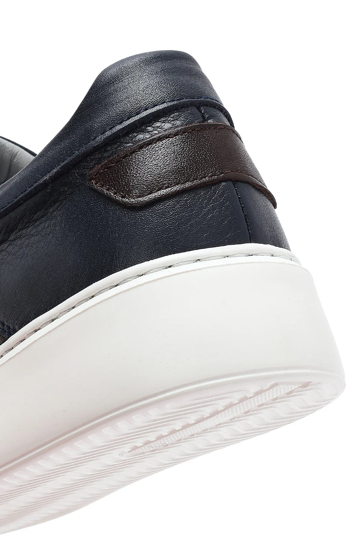 Erkek Lacivert Bağcıklı Deri Sneaker - Image 9
