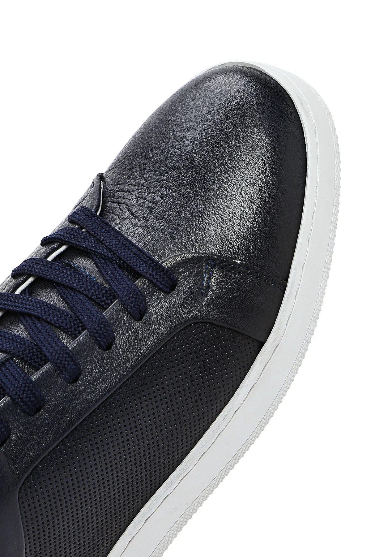 Erkek Lacivert Bağcıklı Deri Sneaker - Image 8