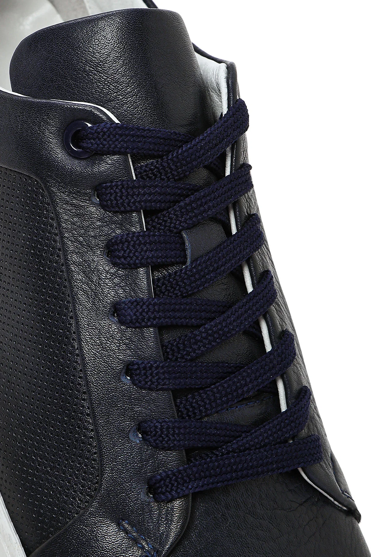 Erkek Lacivert Bağcıklı Deri Sneaker - Image 9