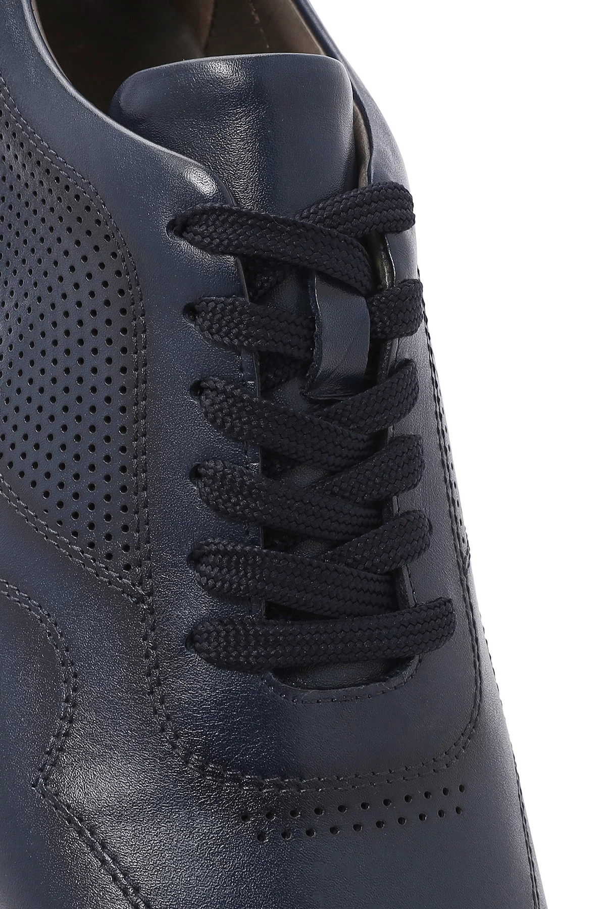 Erkek Lacivert Bağcıklı Kalın Tabanlı Deri Sneaker - Image 9