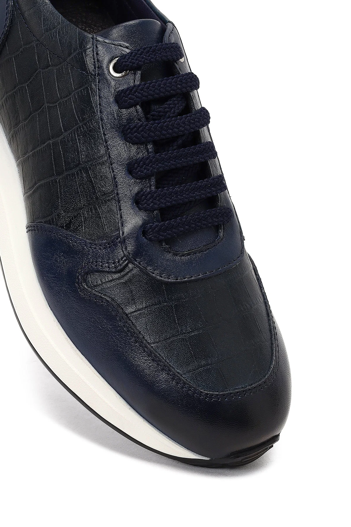 Erkek Lacivert Bağcıklı Kalın Tabanlı Deri Sneaker - Image 8