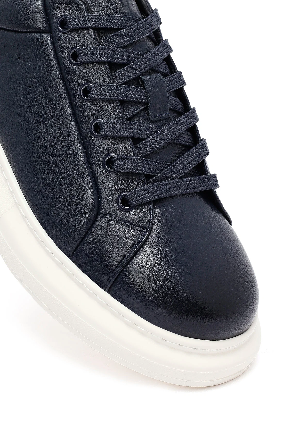 Erkek Lacivert Bağcıklı Kalın Tabanlı Deri Sneaker - Image 10