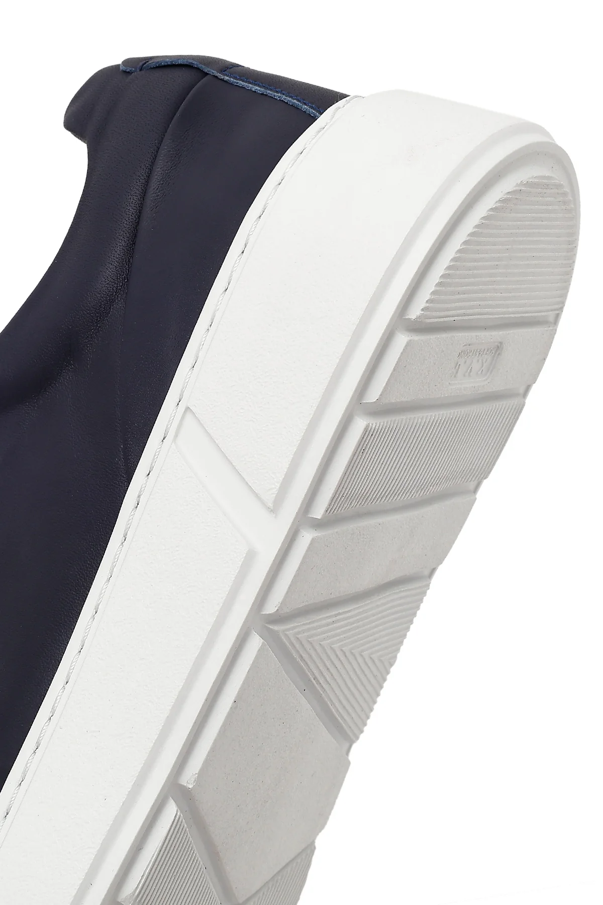 Erkek Lacivert Bağcıklı Kalın Tabanlı Deri Sneaker - Image 8