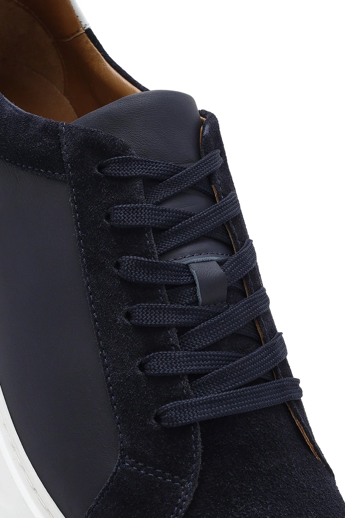 Erkek Lacivert Bağcıklı Kalın Tabanlı Deri Sneaker - Image 9
