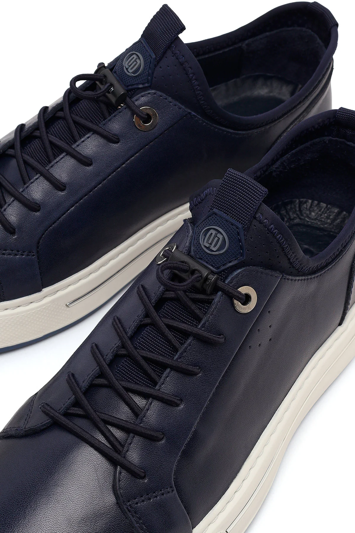 Erkek Lacivert Bağcıklı Kalın Tabanlı Deri Sneaker - Image 10